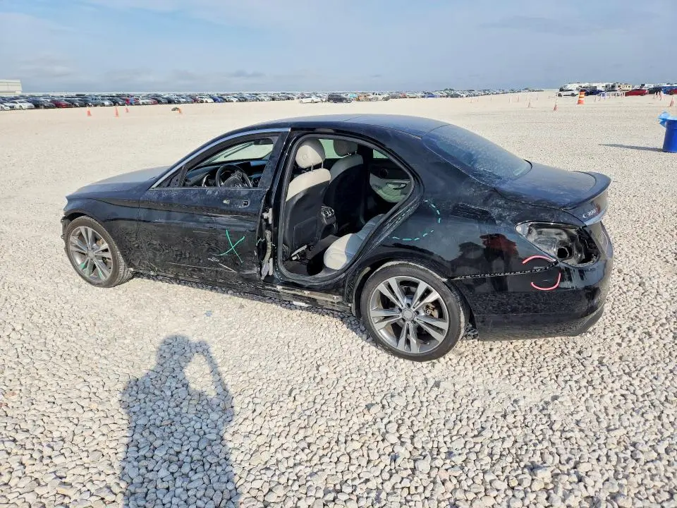 2016 MERCEDES-BENZ C 300  