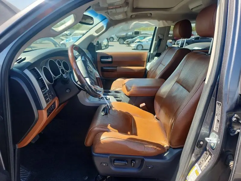 2016 TOYOTA SEQUOIA PLATINUM  