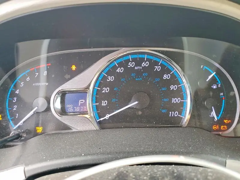 2013 TOYOTA SIENNA XLE  