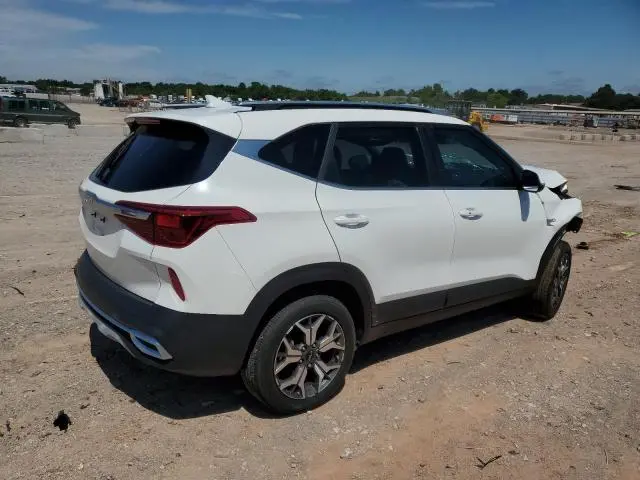 2023 KIA SELTOS EX  