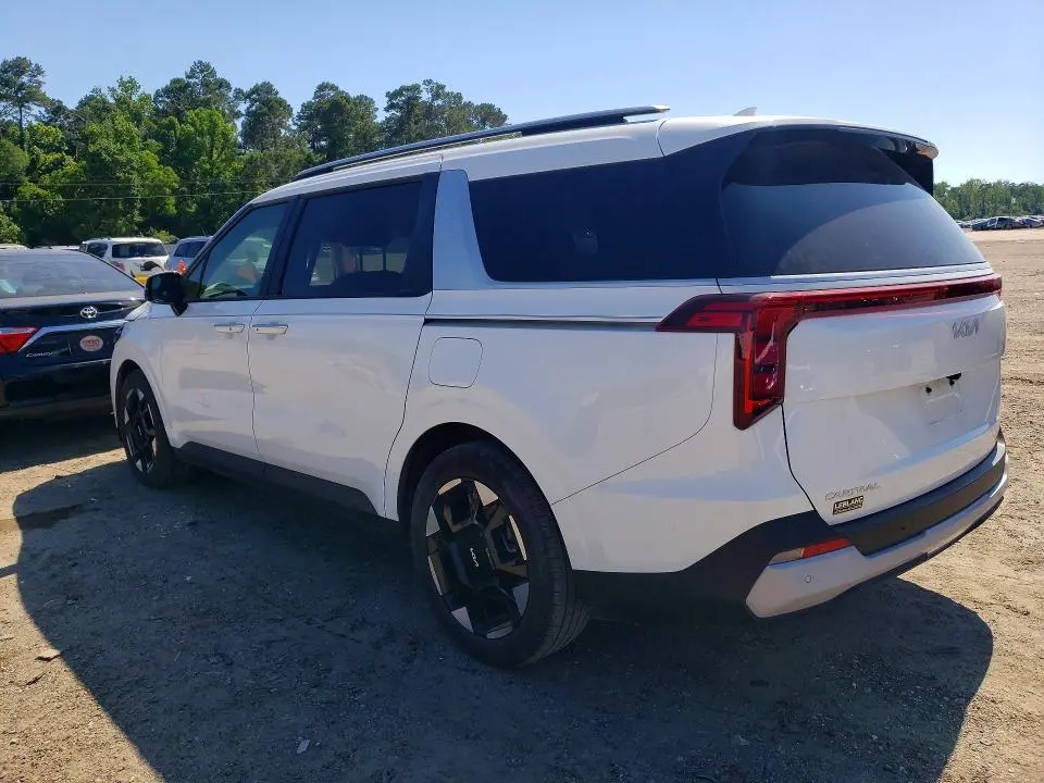 2025 KIA CARNIVAL EX  