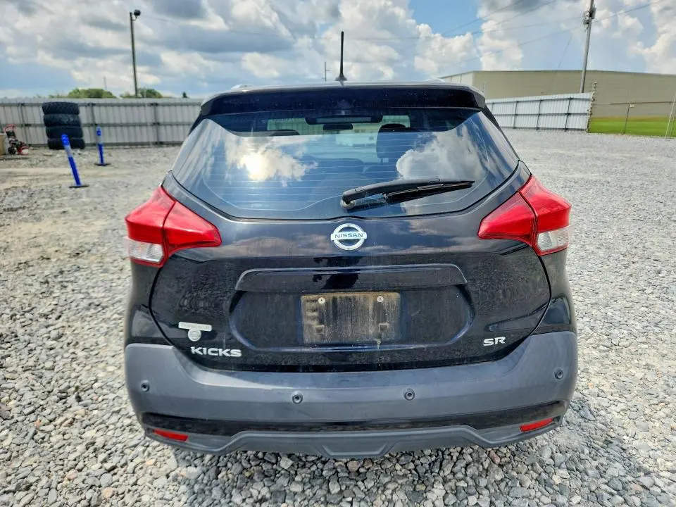 2020 NISSAN KICKS SR  