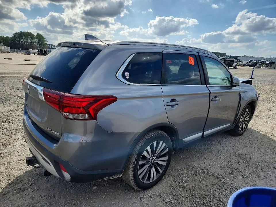 2019 MITSUBISHI OUTLANDER SE  