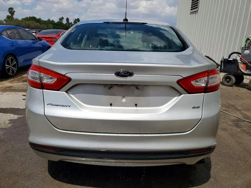 2015 FORD FUSION SE  
