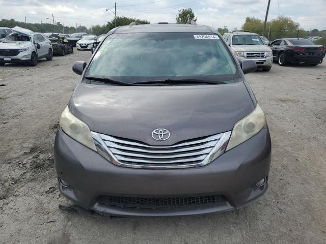 2011 TOYOTA SIENNA XLE