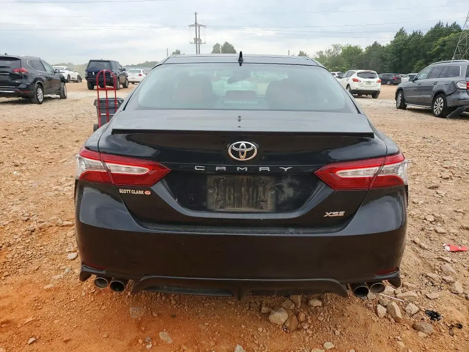 2020 TOYOTA CAMRY XSE  