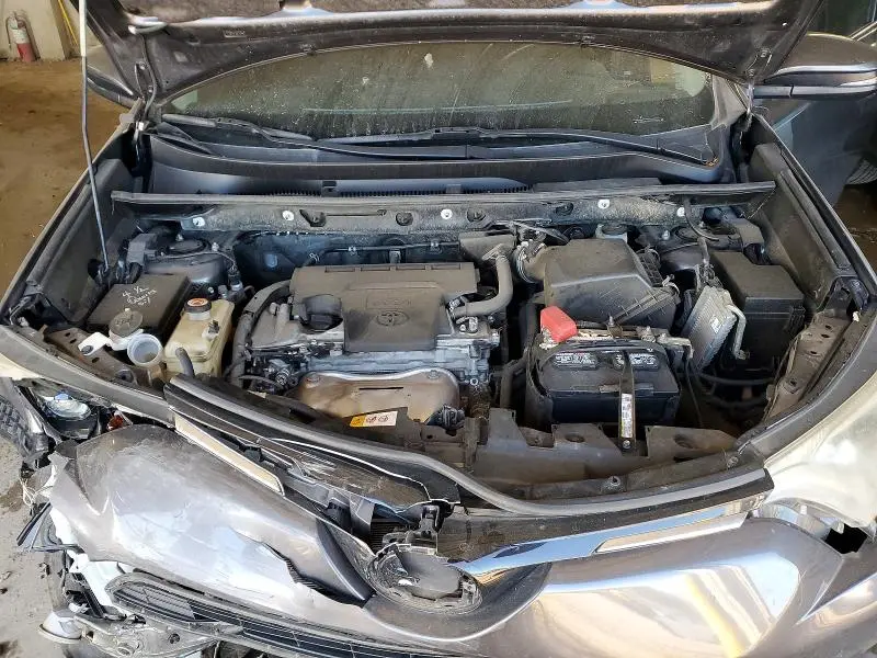 2017 TOYOTA RAV4 XLE  