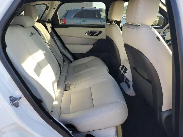 2022 LAND ROVER RANGE ROVER VELAR R-DYNAMIC S  