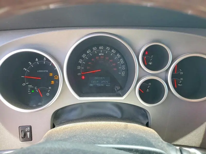 2010 TOYOTA SEQUOIA PLATINUM  