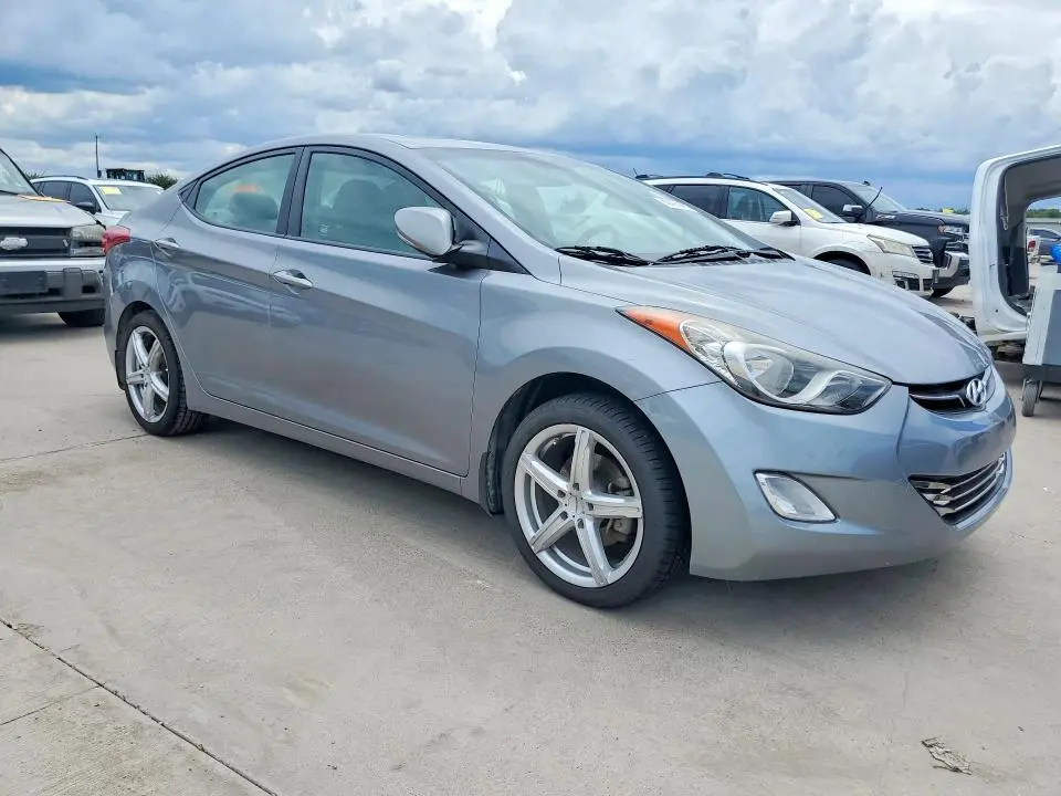 2013 HYUNDAI ELANTRA LIMITED  