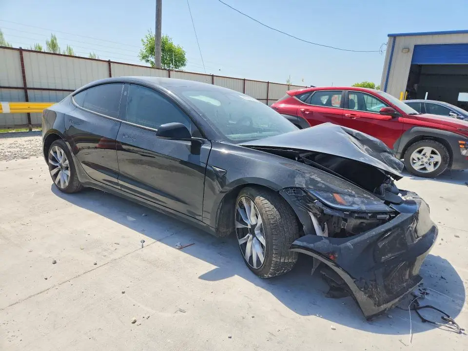 2025 TESLA MODEL 3   