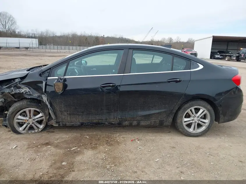 2017 CHEVROLET CRUZE LT AUTO