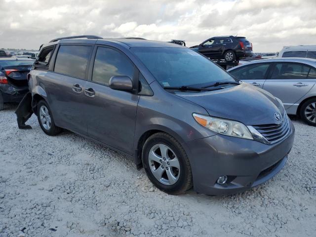 2015 TOYOTA SIENNA LE