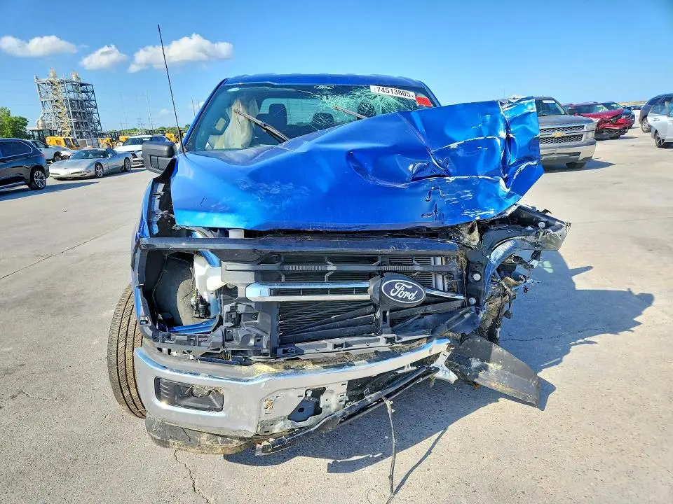 2025 FORD F150 XLT  