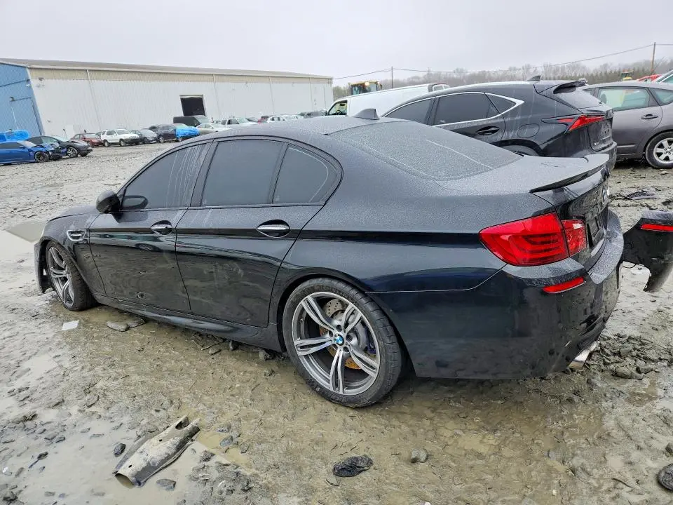 2013 BMW M5   
