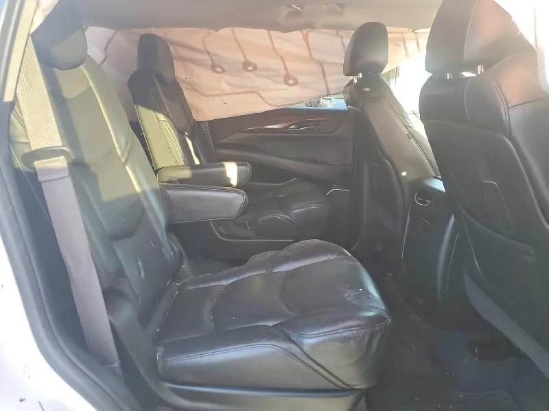 2017 CADILLAC ESCALADE LUXURY  