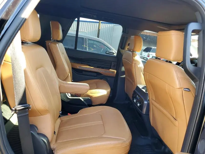 2023 FORD EXPEDITION PLATINUM  