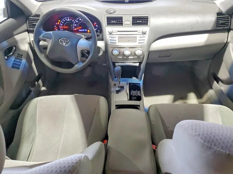 2011 TOYOTA CAMRY LE  
