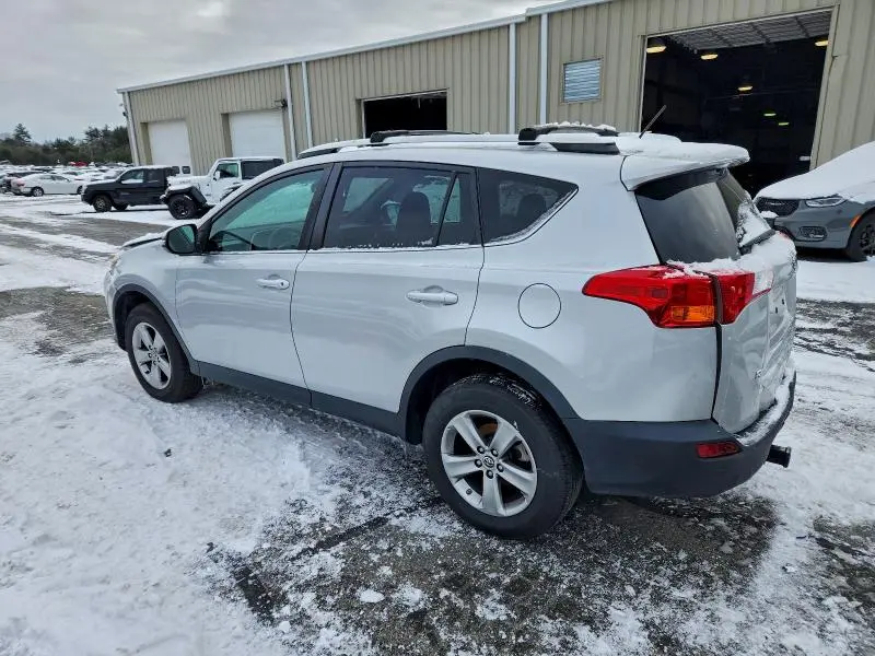 2015 TOYOTA RAV4 XLE  