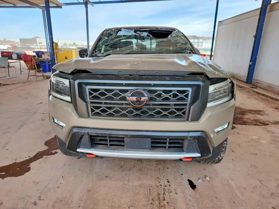 2022 NISSAN FRONTIER PRO-X  