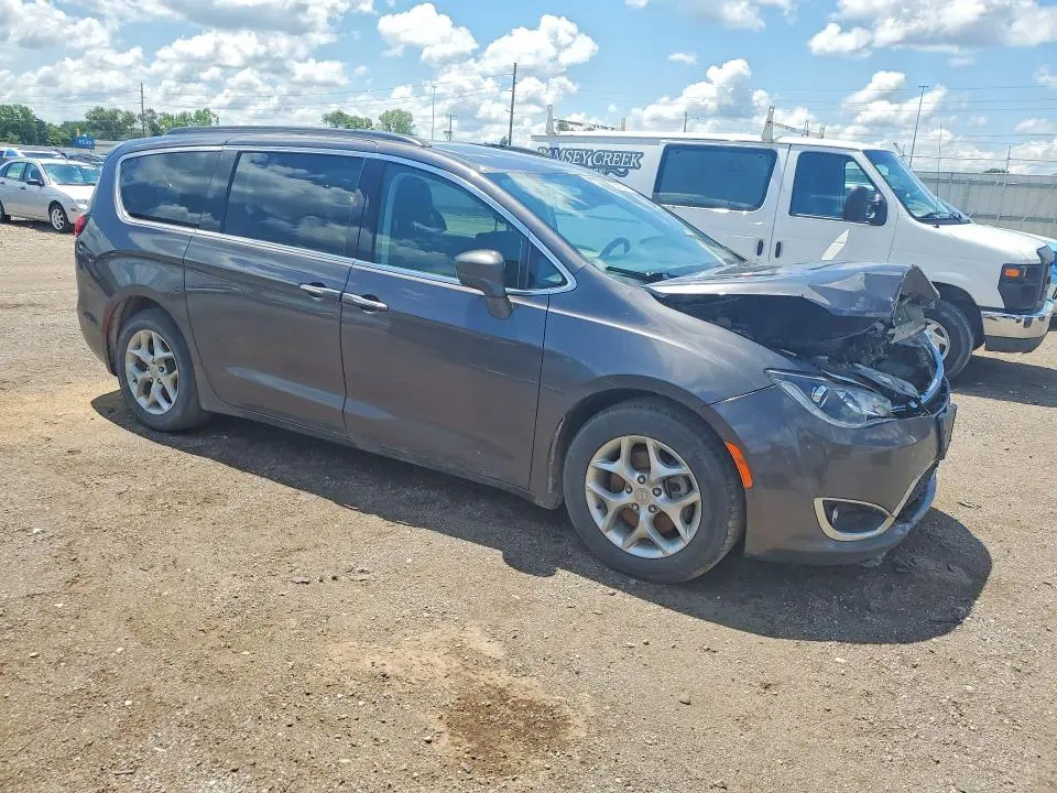 2019 CHRYSLER PACIFICA   