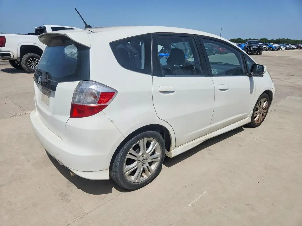 2011 HONDA FIT SPORT  