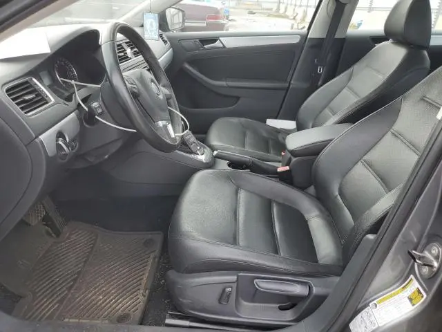 2014 VOLKSWAGEN JETTA SE  