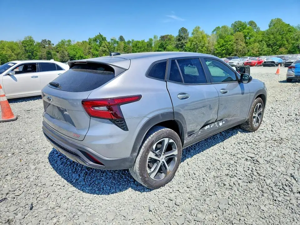2025 CHEVROLET TRAX 1RS  