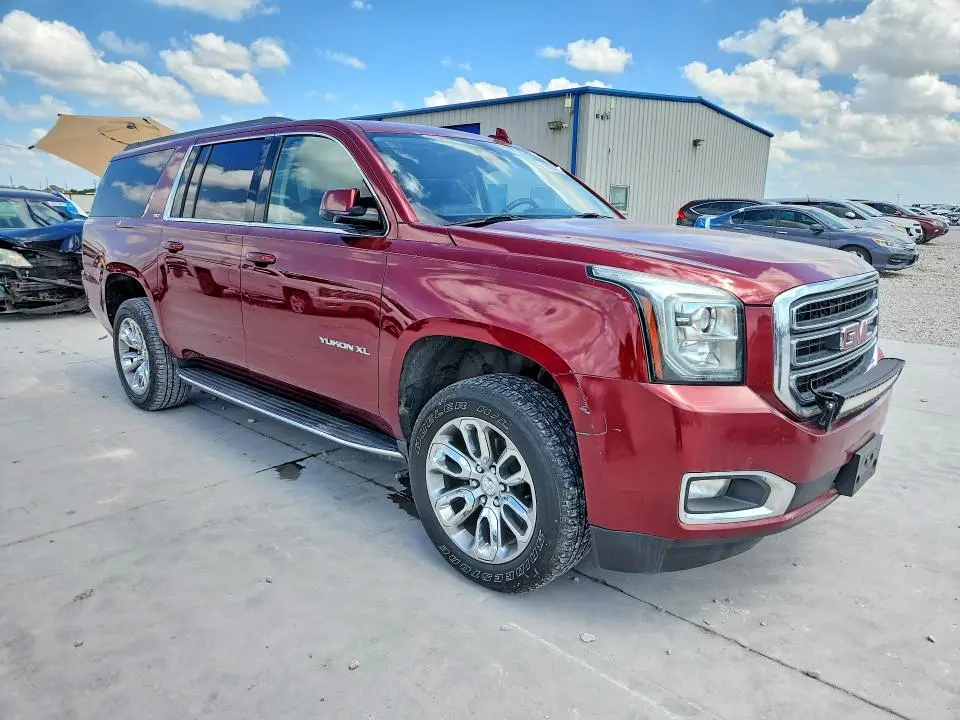 2017 GMC YUKON XL K1500 SLT  