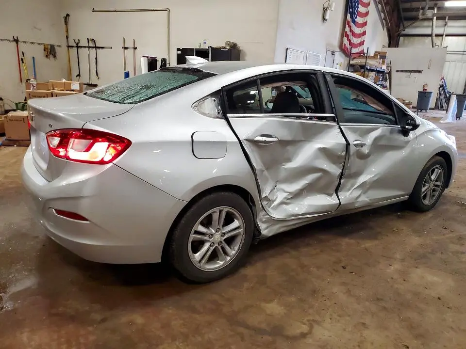 2016 CHEVROLET CRUZE LT  