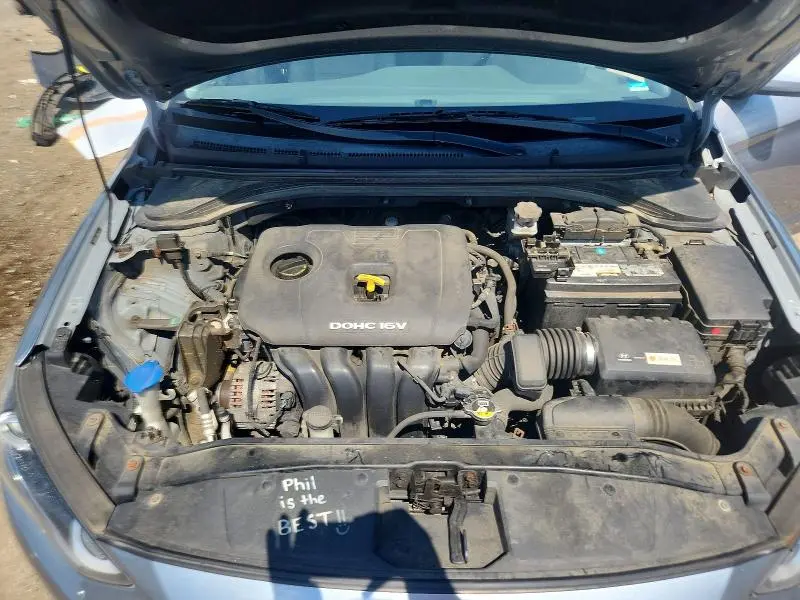 2017 HYUNDAI ELANTRA SE  