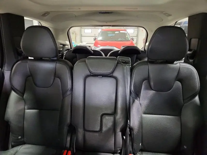 2018 VOLVO XC90 T5  