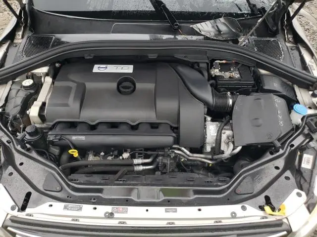 2015 VOLVO XC60 T6 PREMIER