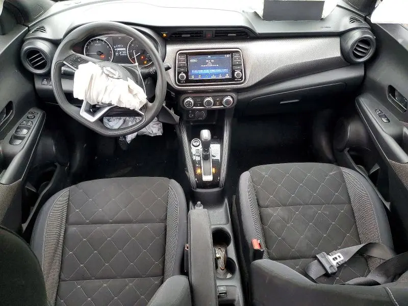 2019 NISSAN KICKS S  