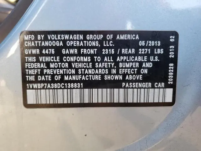 2013 VOLKSWAGEN PASSAT SE  