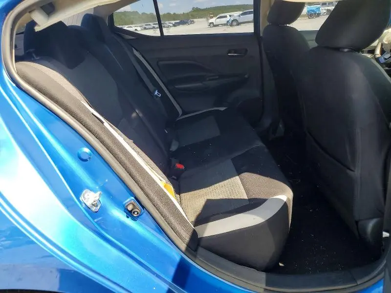 2020 NISSAN VERSA SV  