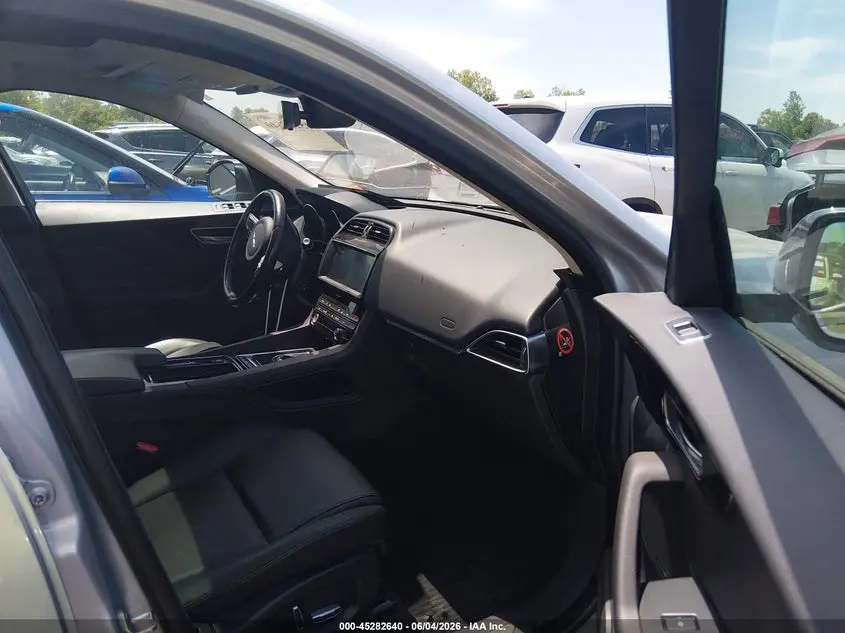 2019 JAGUAR F-PACE 25T PREMIUM