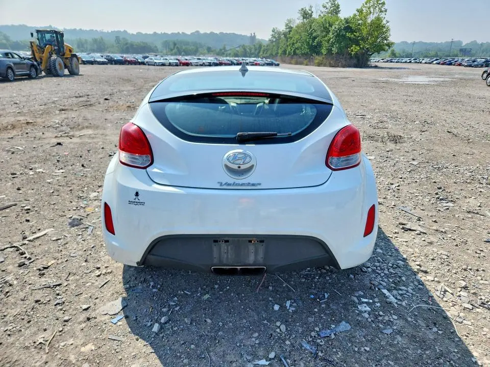 2016 HYUNDAI VELOSTER BASE  