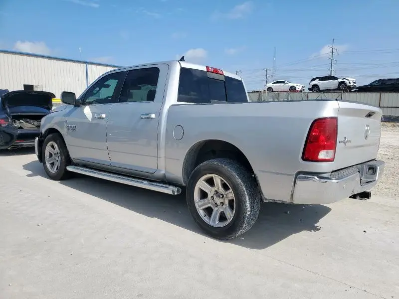 2017 RAM 1500 SLT  