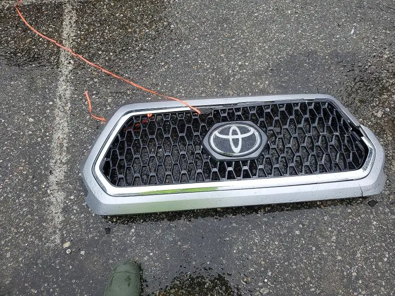 2018 TOYOTA TACOMA DOUBLE CAB  