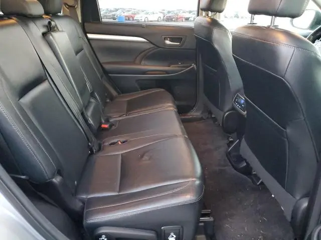 2014 TOYOTA HIGHLANDER XLE  