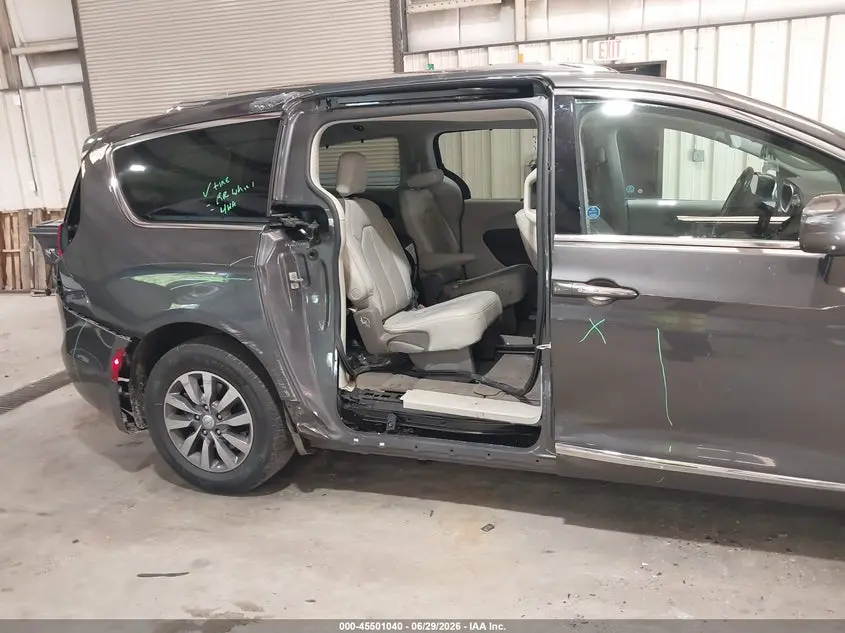 2020 CHRYSLER PACIFICA TOURING L PLUS