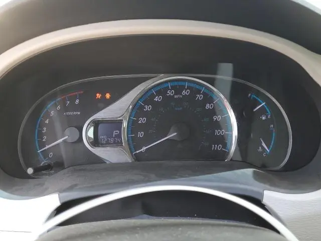 2013 TOYOTA SIENNA XLE