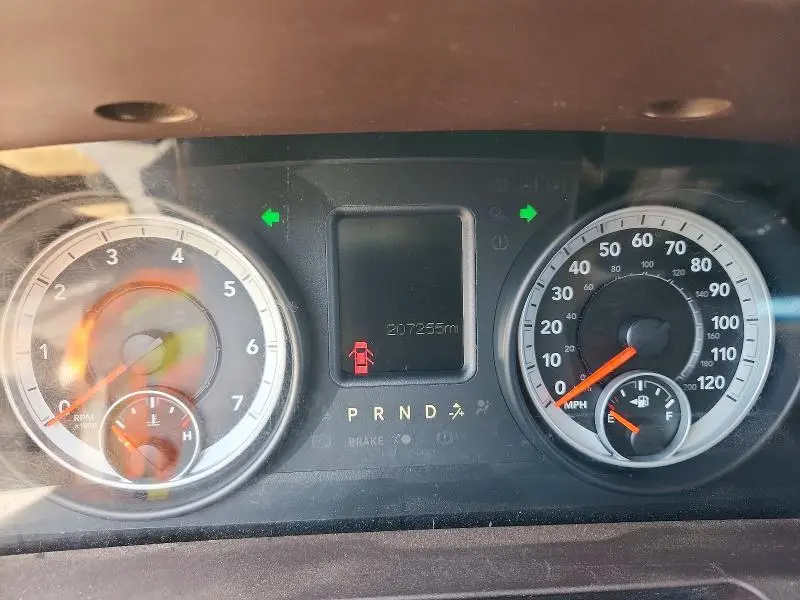 2013 RAM 1500 SLT  