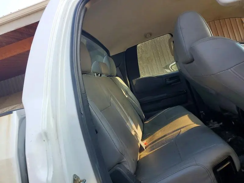 2015 TOYOTA TUNDRA SR  