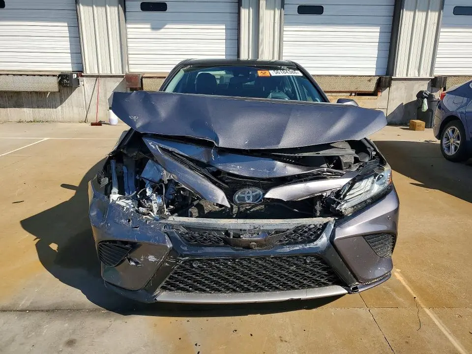 2019 TOYOTA CAMRY XSE V6  