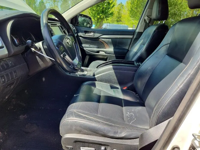 2015 TOYOTA HIGHLANDER XLE  