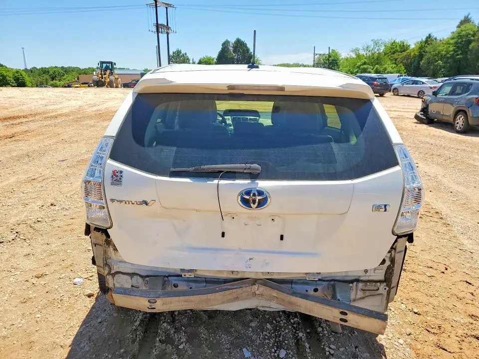 2014 TOYOTA PRIUS V THREE  