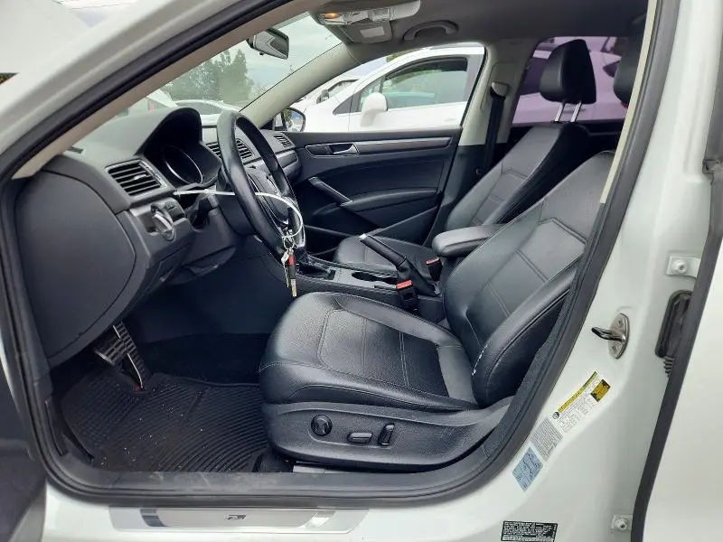 2017 VOLKSWAGEN PASSAT R-LINE  