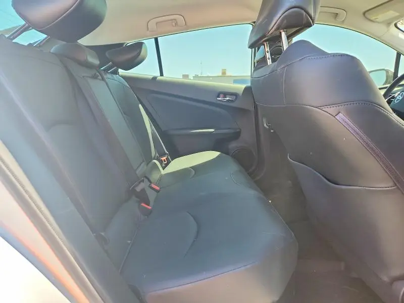 2020 TOYOTA PRIUS XLE AWD-E  